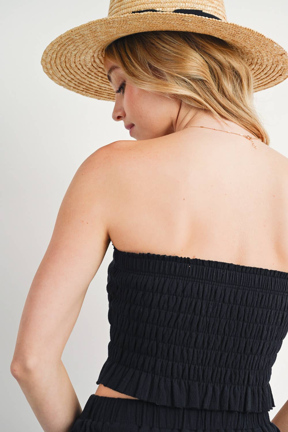 Bluivy – wholesale Top & pants set (NOT Loungewear) – Women's – SMOCKED TUBE TOP & LINEN WIDE LEG PANTS SET25