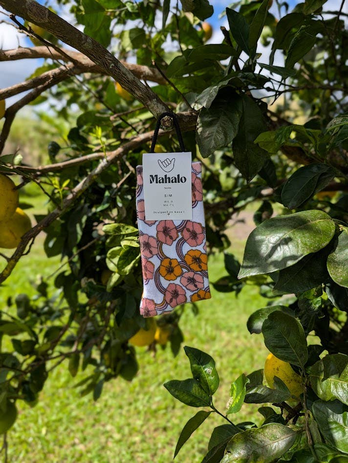 Koloa Farms - Wholesale Socks - Unisex - Retro Hibiscus Socks - Hawaiian Print Socks - Pink Flower3