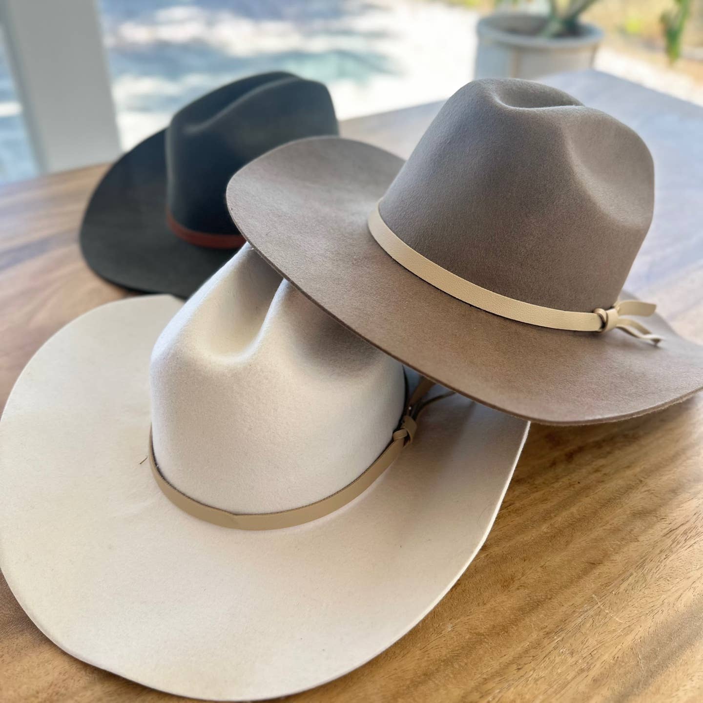 Bella Betty - Wholesale Cowboy Hat - Women's -  Australian Wool Cattleman Cowboy Hat With Leather Belt 11