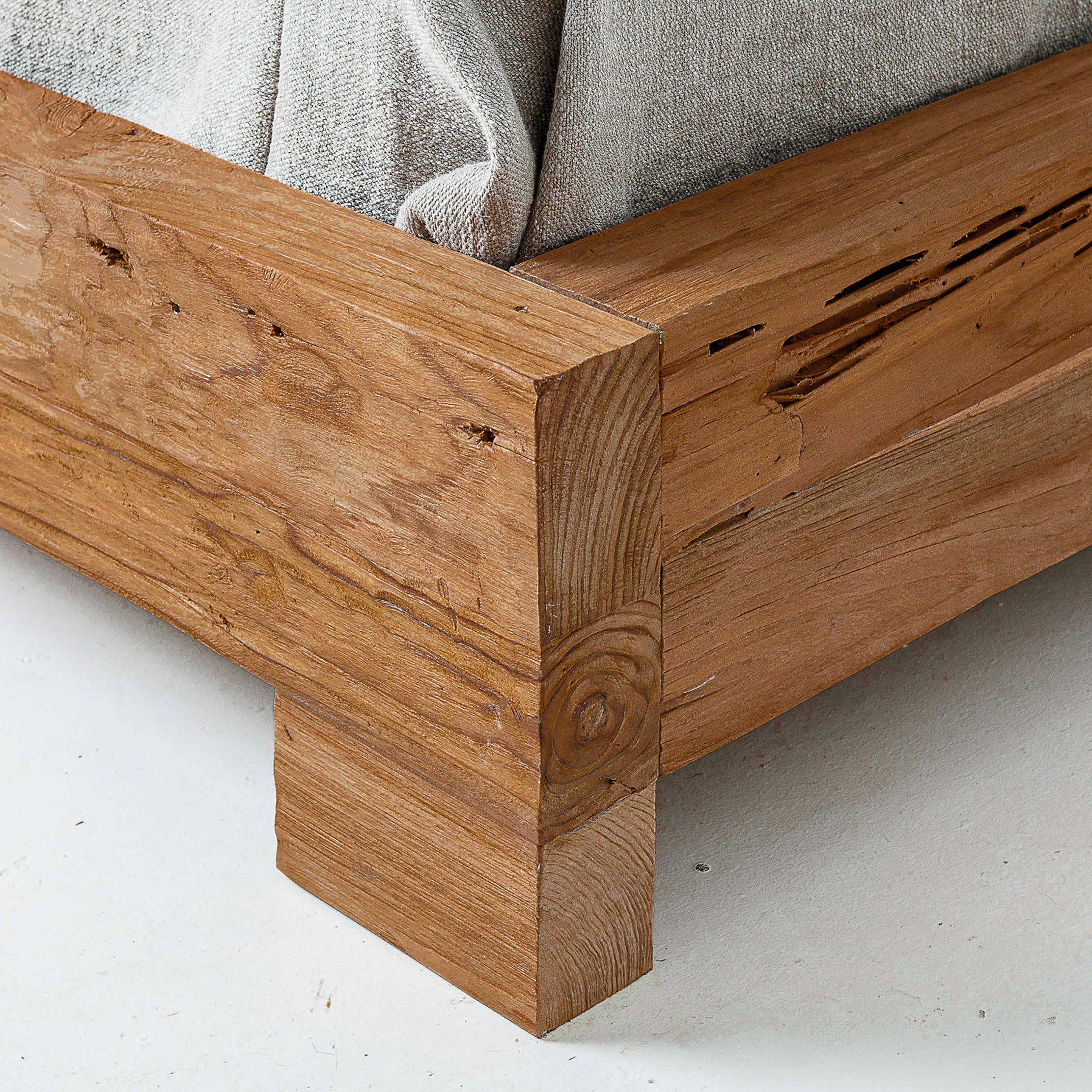 Dareels - Wholesale Bed - SOLID Bed frame3