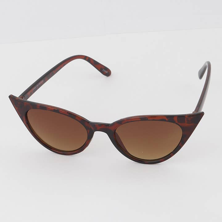 Mix Color Cat Eye Round Sunglasses for wholesale on Faire