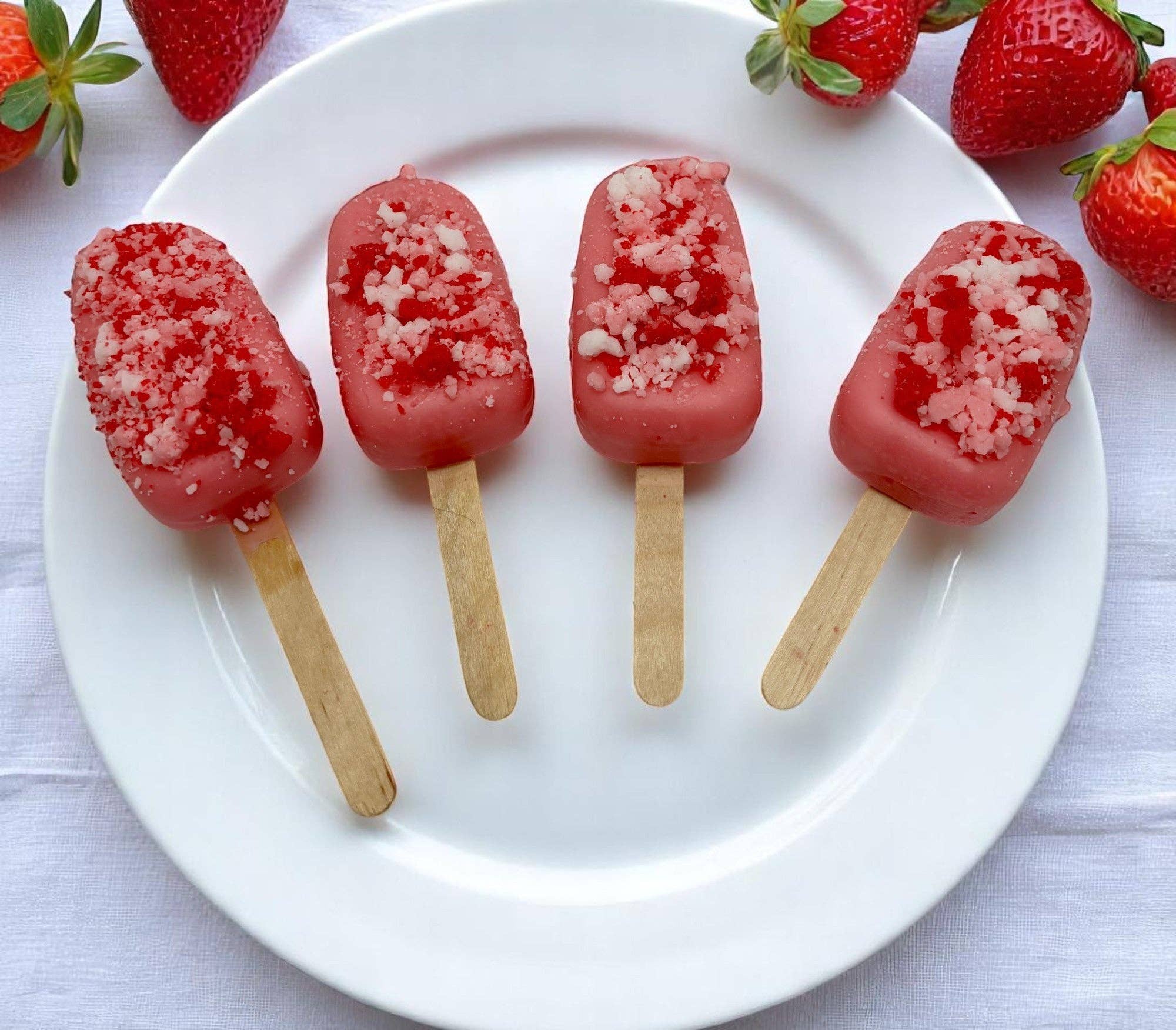 Wax and Wix Bakery® - Wholesale Wax Melt - Strawberry Crunch Cake Ice Cream Bar Wax Melts/Soy Wax Melts