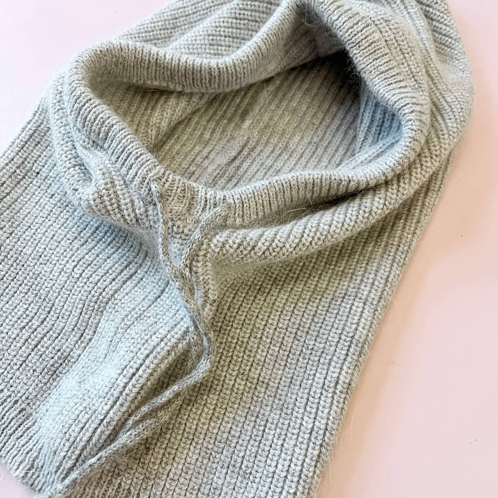 Studio Hop - Wholesale Neck Gaiter/Snood - Women's - Rib Knit Fine Alpaca Wool Hooded Hat Snood With Pull Strings6