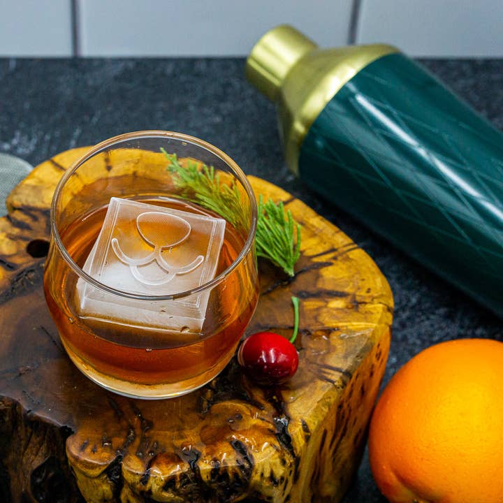 Siligrams - Wholesale Ice tray/mould - Dog Ice Cube Tray by Siligrams1