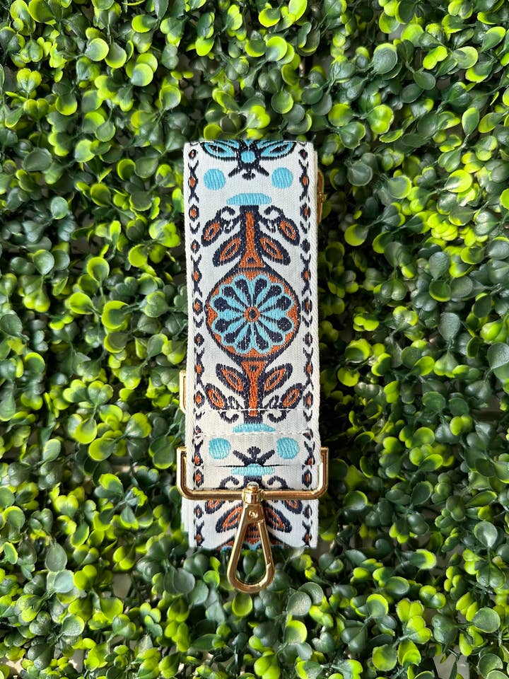 Sangle de guitare ajustable à motif floral bohème pour la vente par MiMi Wholesale