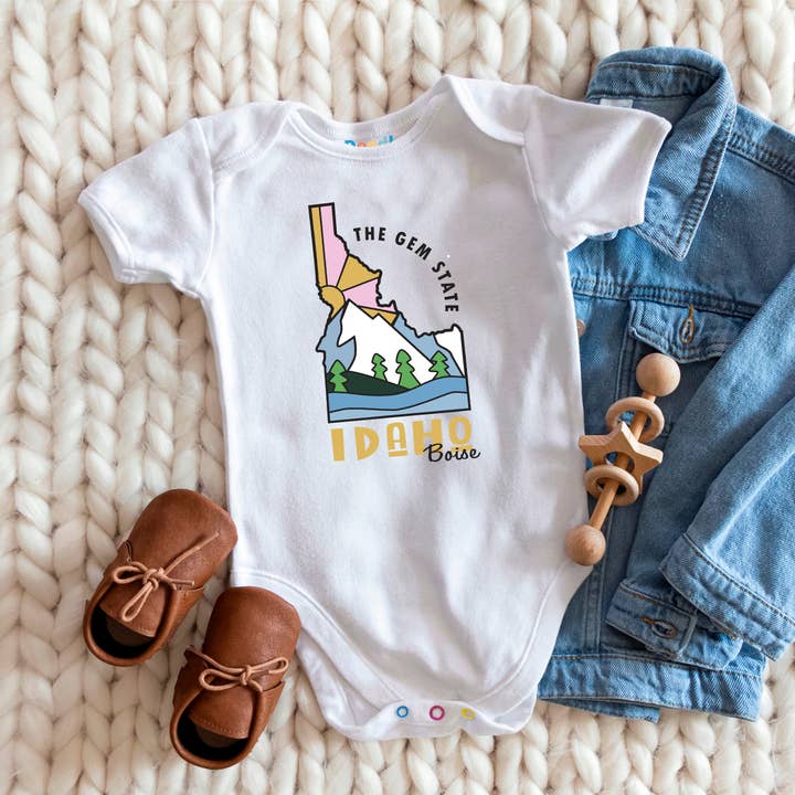 Body bébé personnalisable Idaho pour la vente par JP Doodles