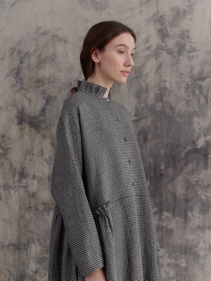 Robe à fronces latérales à motif à carreaux pour la vente par muku