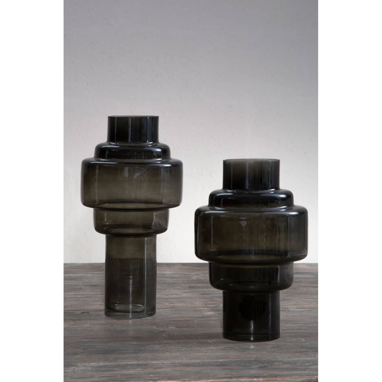 Fifty Five South – wholesale Vase – Cayden Small Smoked Black Vase2