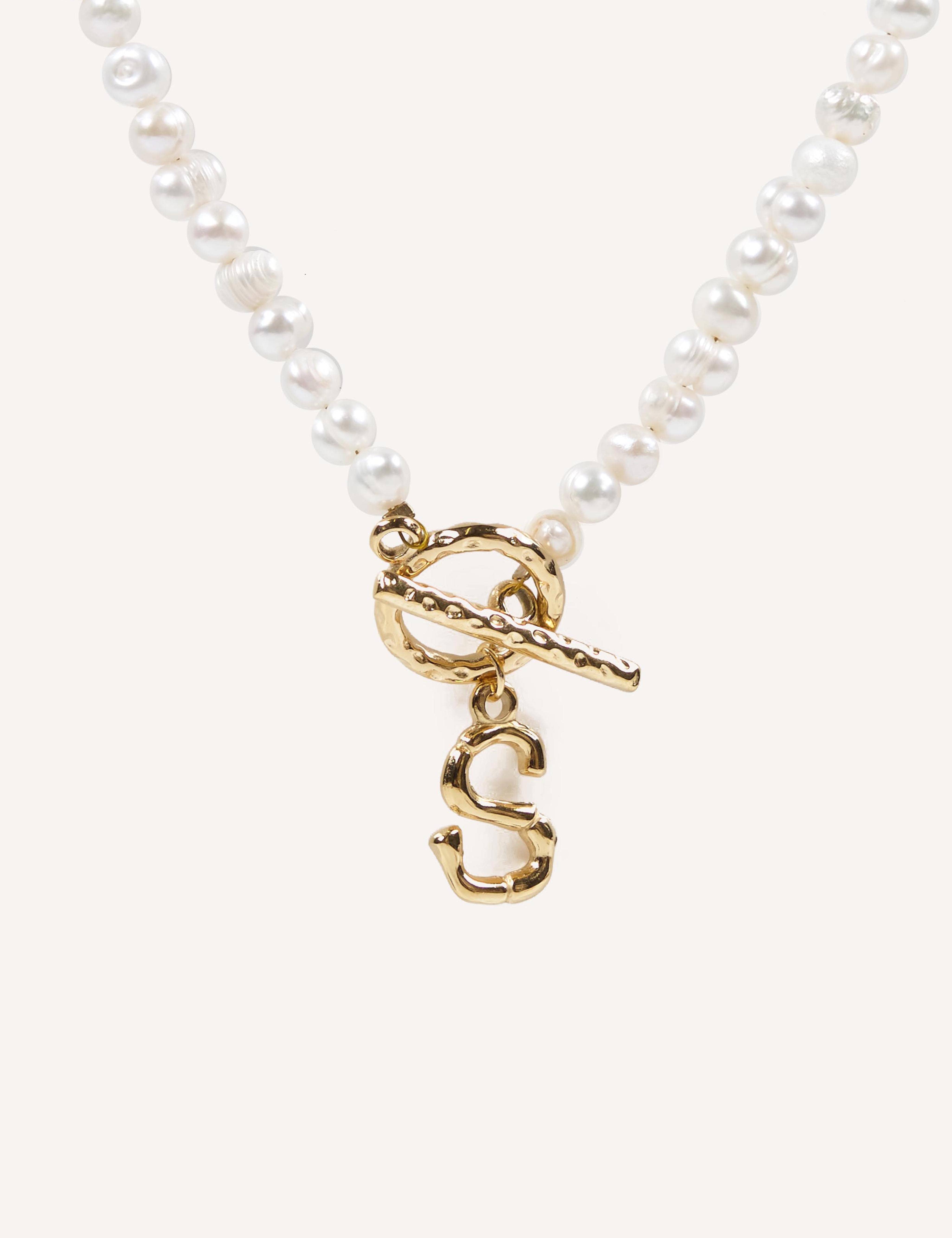 CUCOCUCA - Wholesale Choker/Collar - Handgemaakte parel choker met etnische letter30