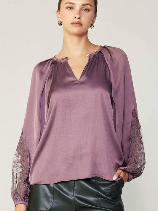 Bluse mit Spitzenkontrastärmeln für den Großhandel von Current Air