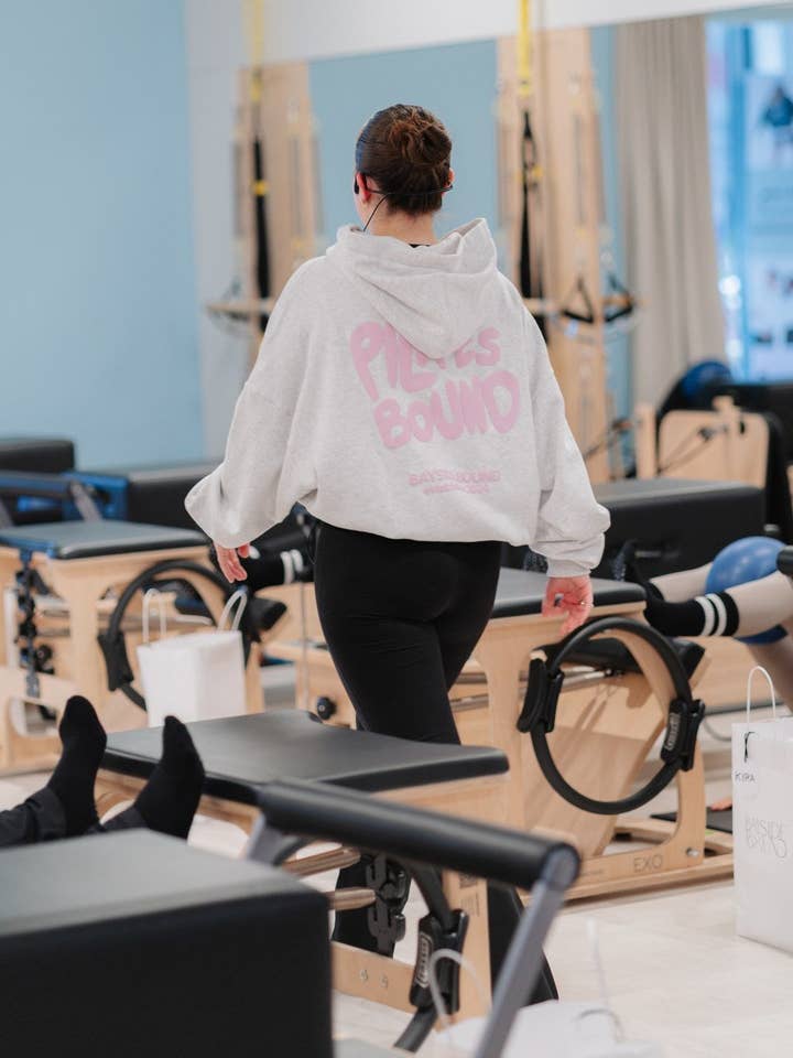 Hoodie för Pilates för wholesale av BAYSIDE BOUND