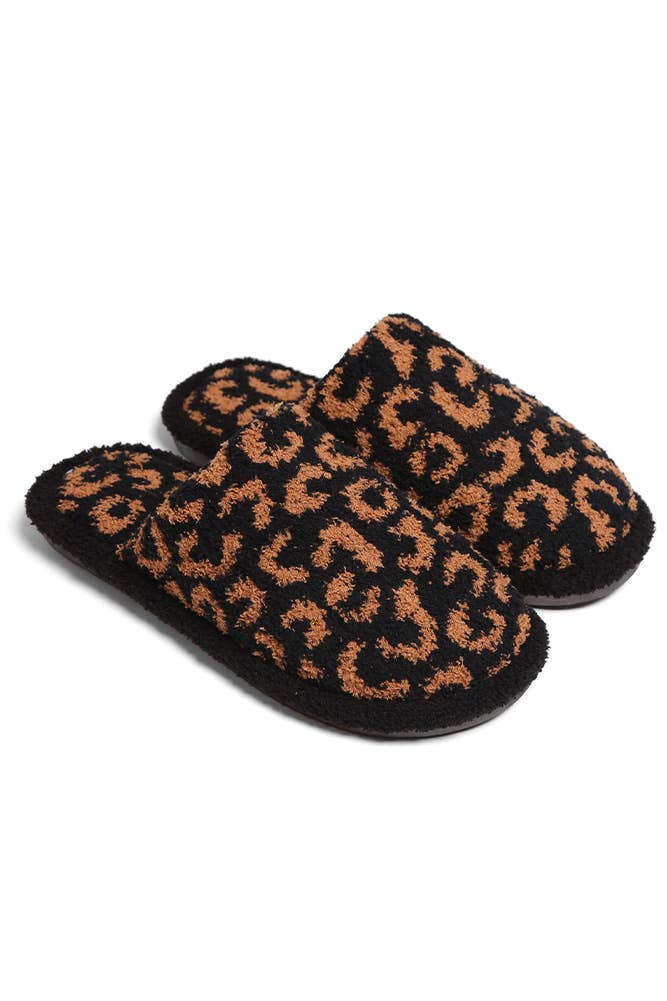Hana - Wholesale Slippers - Women's - Leopard Print Fuzzy Microfiber Slipper1