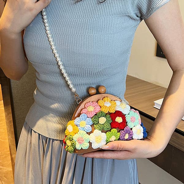 Sheer Trend - Wholesale Crossbody Bag - Women's - Chains Flower Shape Crossbody Bags Handbags3