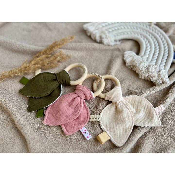 Pastel Baby - Vendita all'ingrosso Massaggiagengive (senza clip) - Neonati - Massaggiagengive in legno per bambini in mussola organica e bambù - Orecchie da coniglio