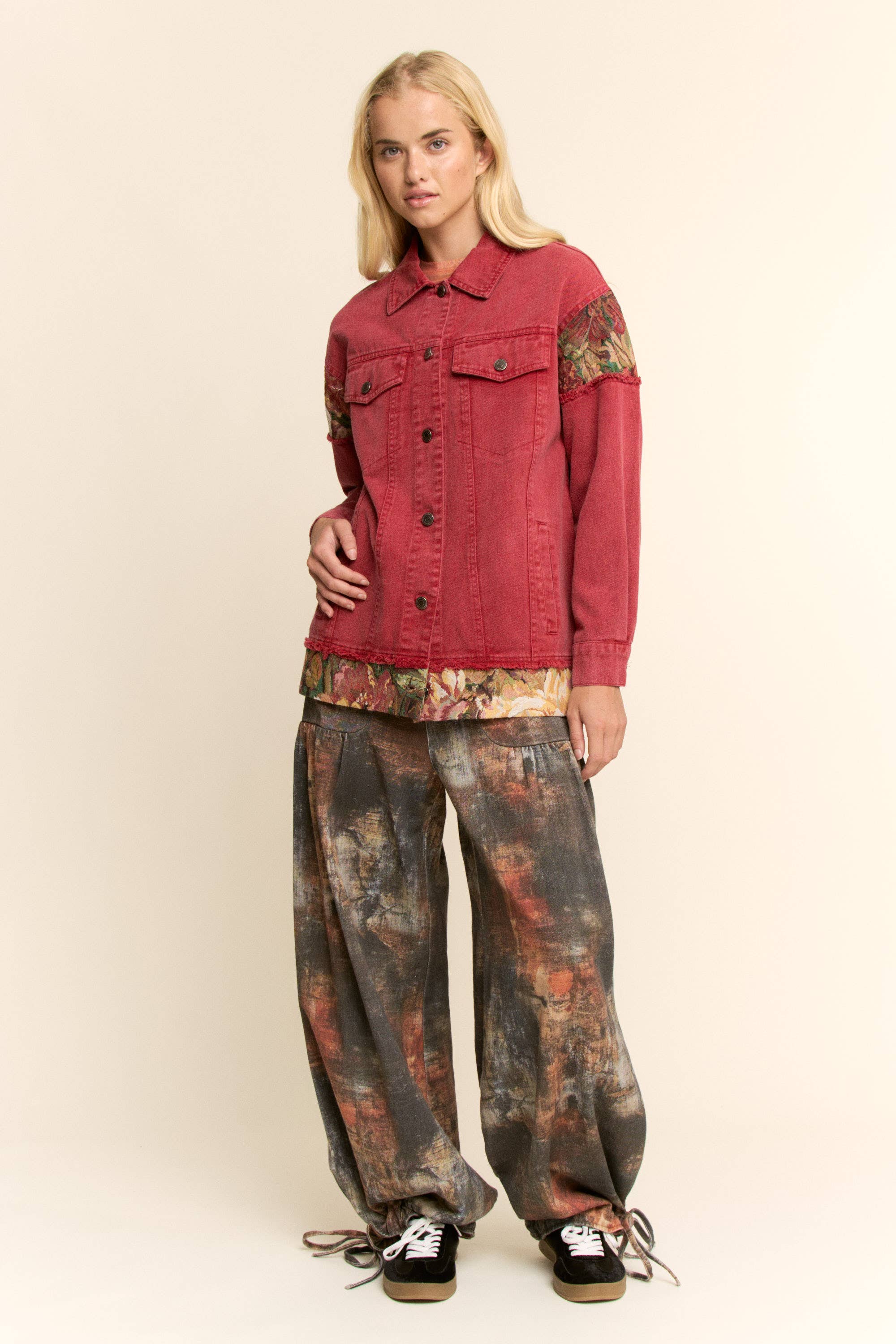 Davi & Dani - Wholesale Jacket - Women's - STONE WASHED DENIM JACQUARD PANEL MIDI JACKET3