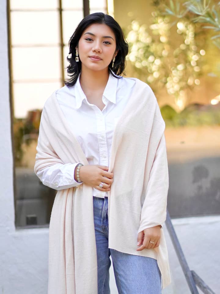 Cashmere Scarf/ Wrap AP 04 Pastel Pink (Ivory Blush) for wholesale by Dolma