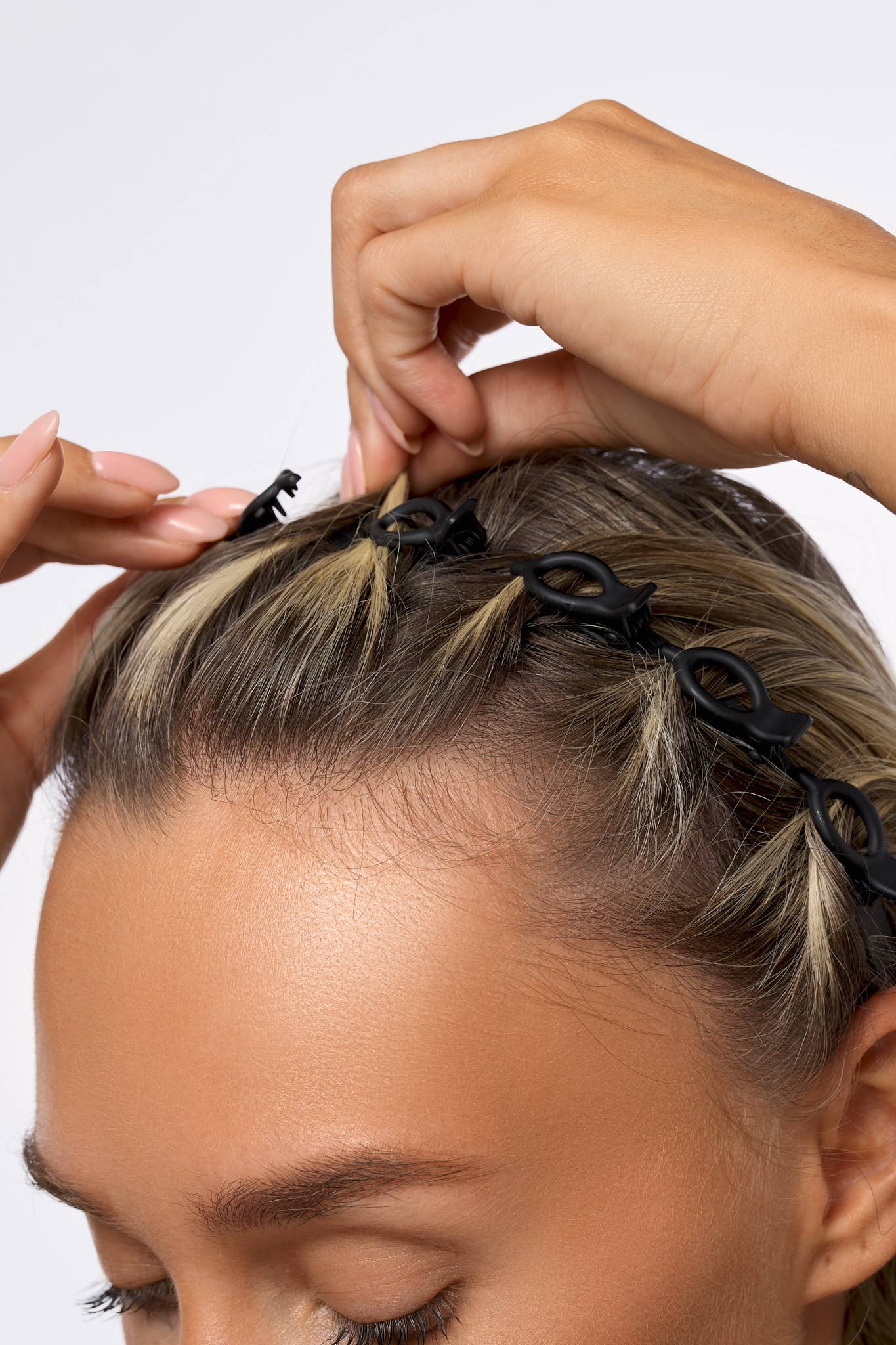 Soinvogue – wholesale Fashion headband – women's – Brushworks Butterfly Clip Headbands - 3 Pack6