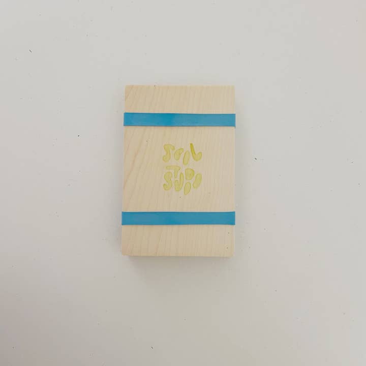 Soil Studio - Wholesale DIY Craft Kit - Button Chamomile Pocket Flower Press