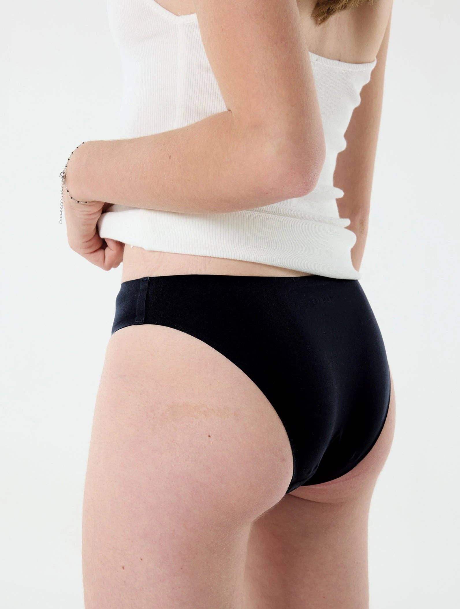 Noir Culotte menstruelle one size flux moyen en vente sur Faire2