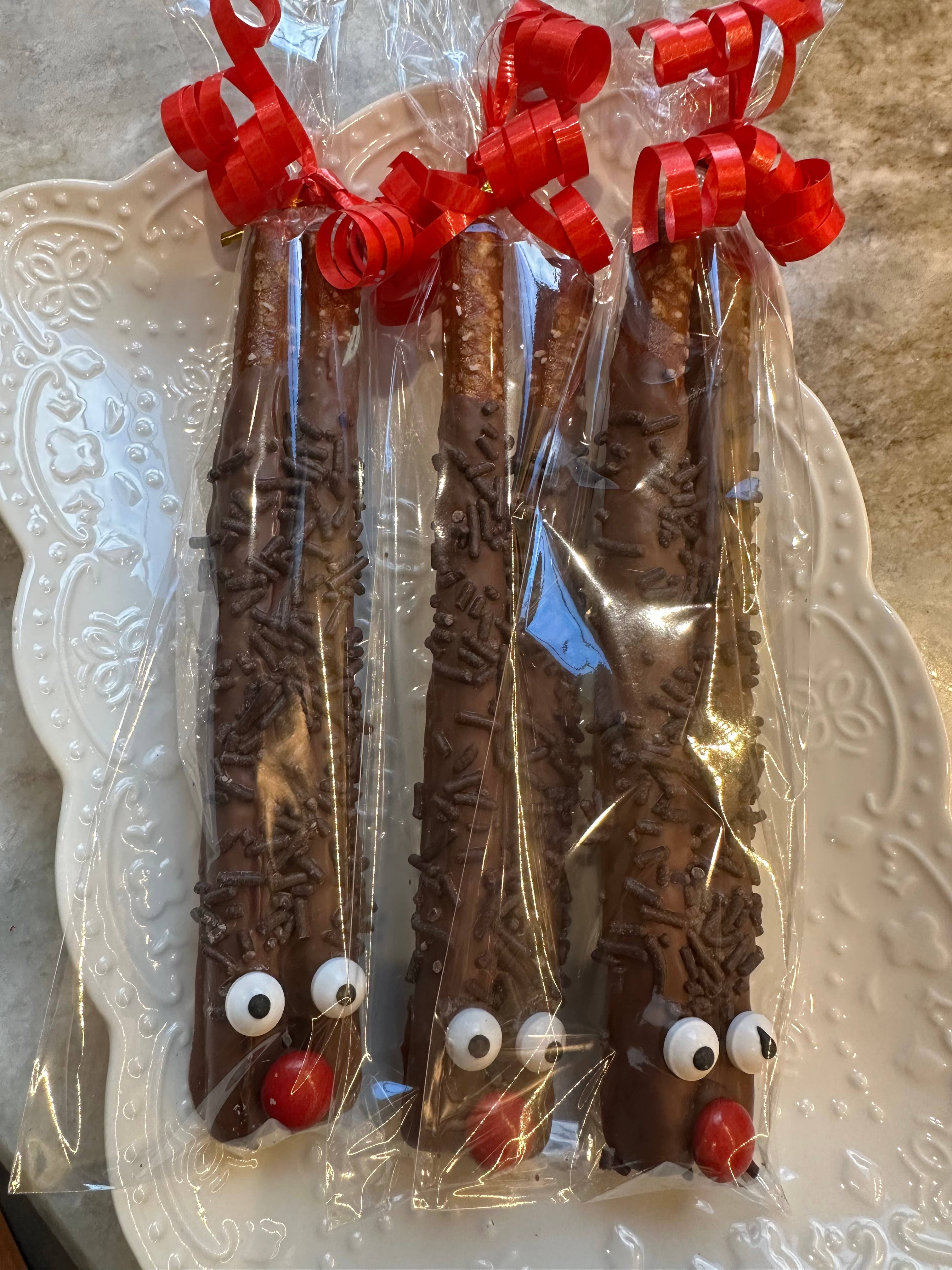 Delightful Chocolates - Wholesale Chocolate Covered Sweets - Reindeer Double Chocolate Covered Pretzel Rods3