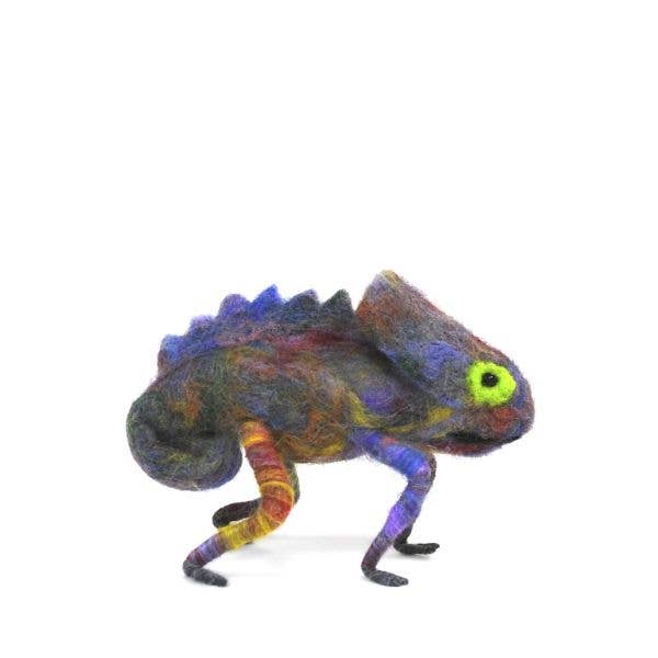 Lanart Alpaca – wholesale Decorative figurine – Chameleon - Artisan Hand-Felted Alpaca Sculpture1