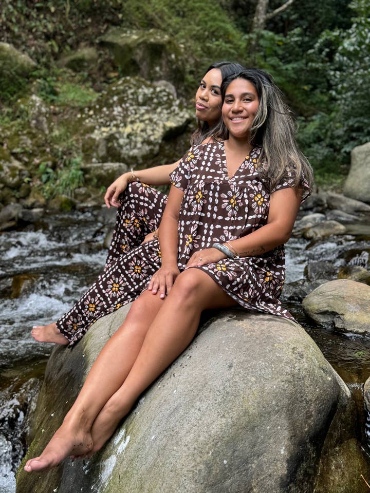 Robe Babydoll pour femmes en coquille matelassée pour la vente par Paradise Now Hawaiʻi