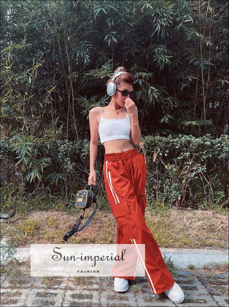 Sun Imperial - Wholesale Tracksuit - Women's - Women Striped Training Tracksuit Set With Double Zip Jacket24