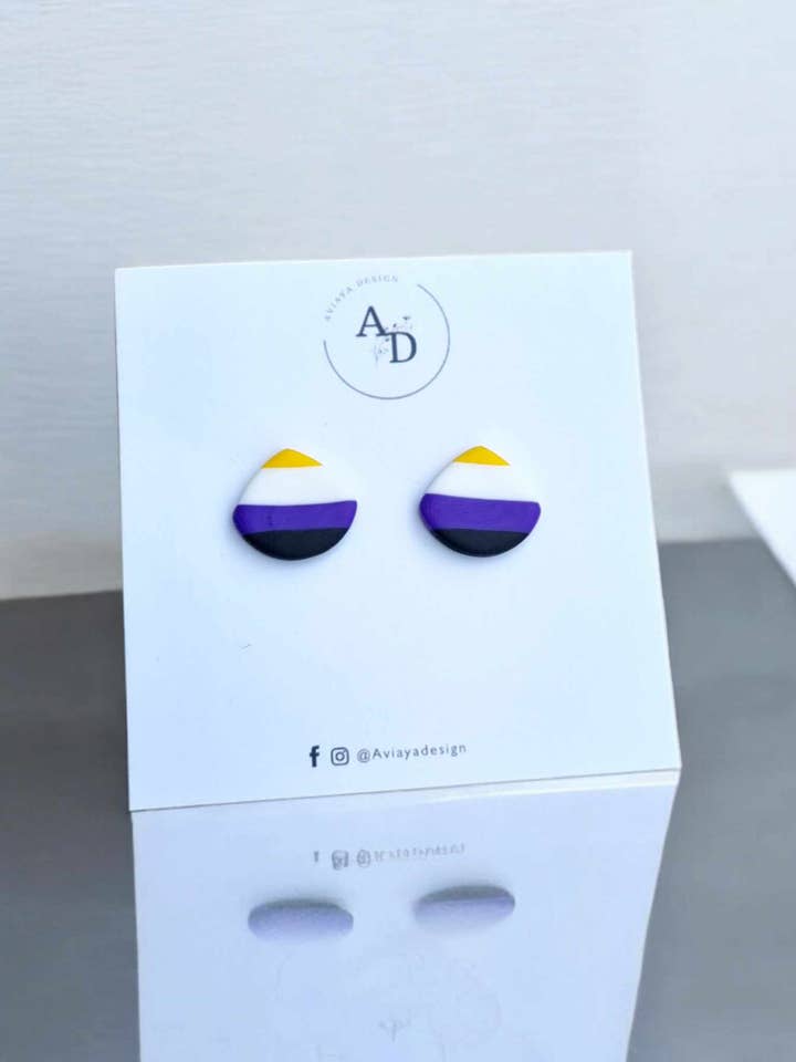 Orecchini a perno non binari per la vendita all'ingrosso da parte di AviayaDesign