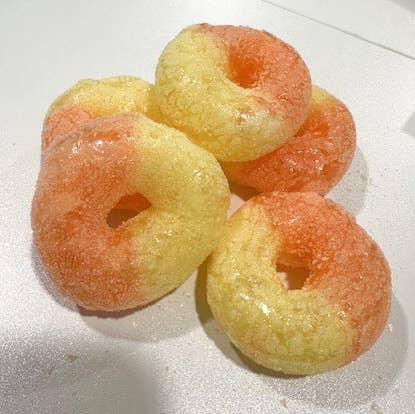CARLA'S FREEZE DRIED TREATS LLC. - Wholesale Hard Candy - Freeze Dried Peach Rings2