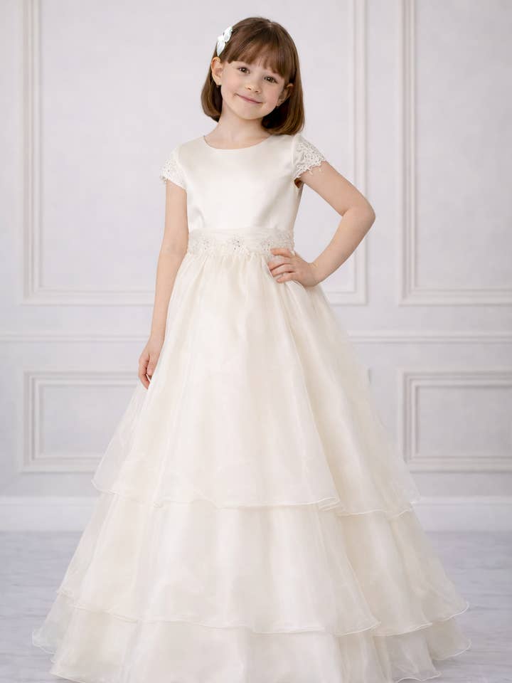 ivory Beautiful dress for girls, communion dress, kids dress for wholesale on Faire2