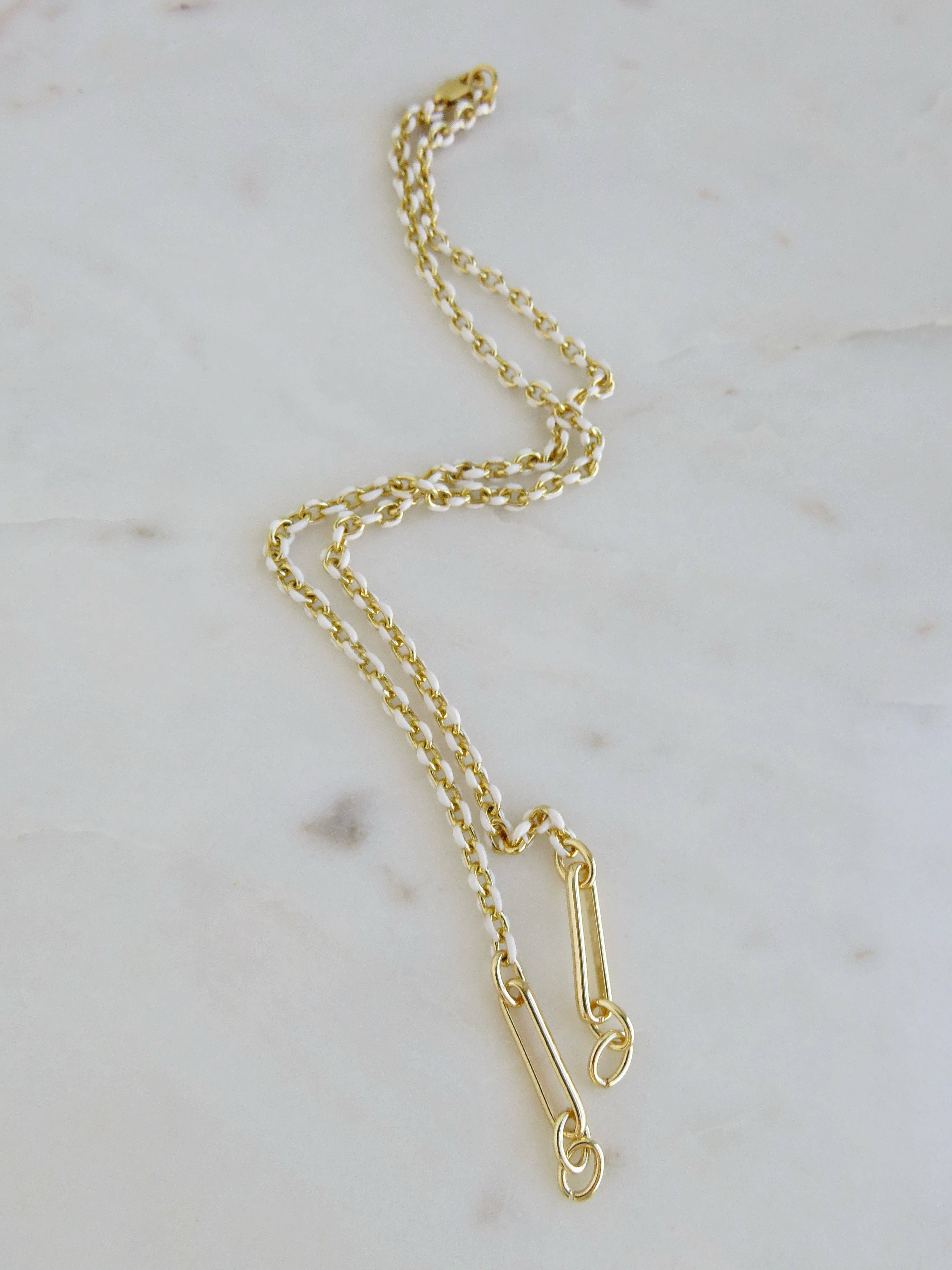 Boutique Suarez Co. - Wholesale Pendant/Charm Necklace - Blanc Charm Holder Necklace - Clicker Clasp - add charms10