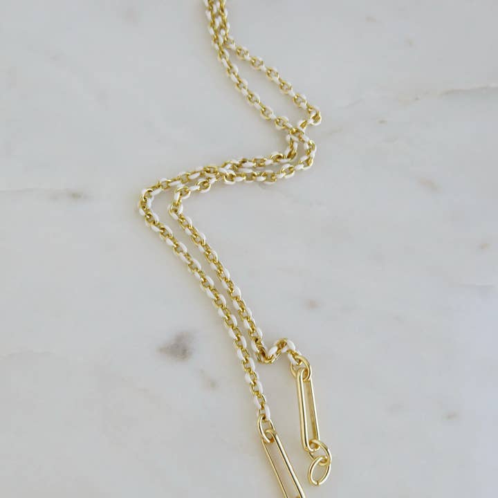 Boutique Suarez Co. - Wholesale Pendant/Charm Necklace - Blanc Charm Holder Necklace - Clicker Clasp - add charms10