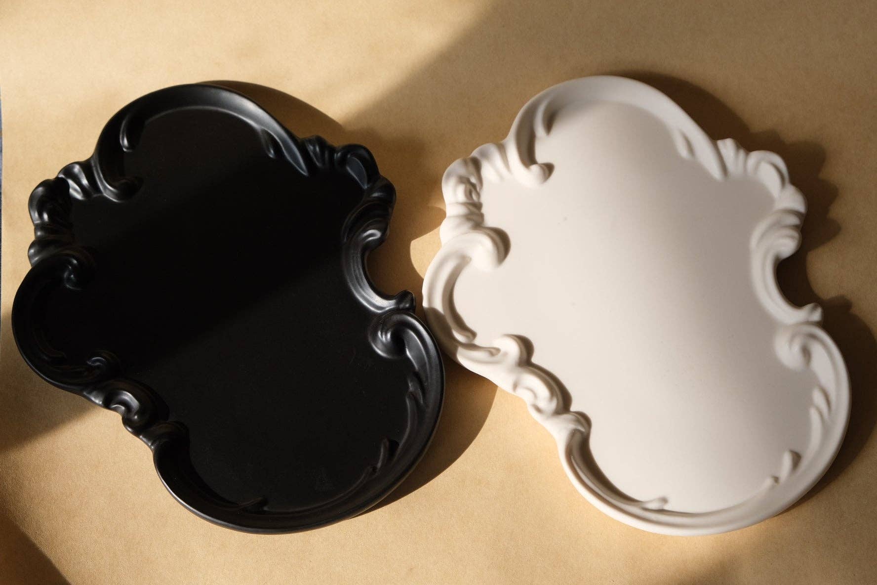 ECLAT DE L'AUBE – wholesale Decorative tray – Decorative tray in Jesmonite - Vintage II1