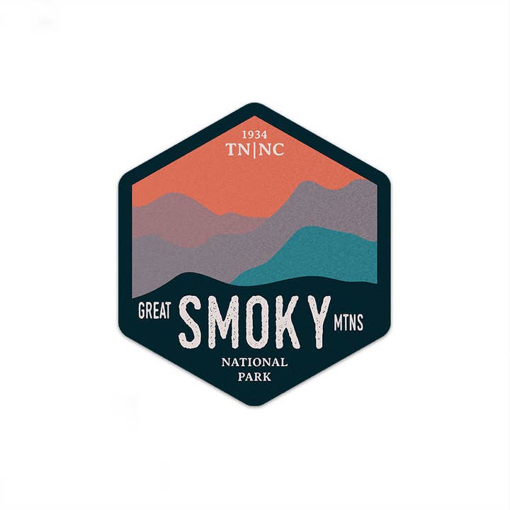 Autocollant Parc national des Grands Montagnes Smoky pour la vente par Albion Mercantile Co.