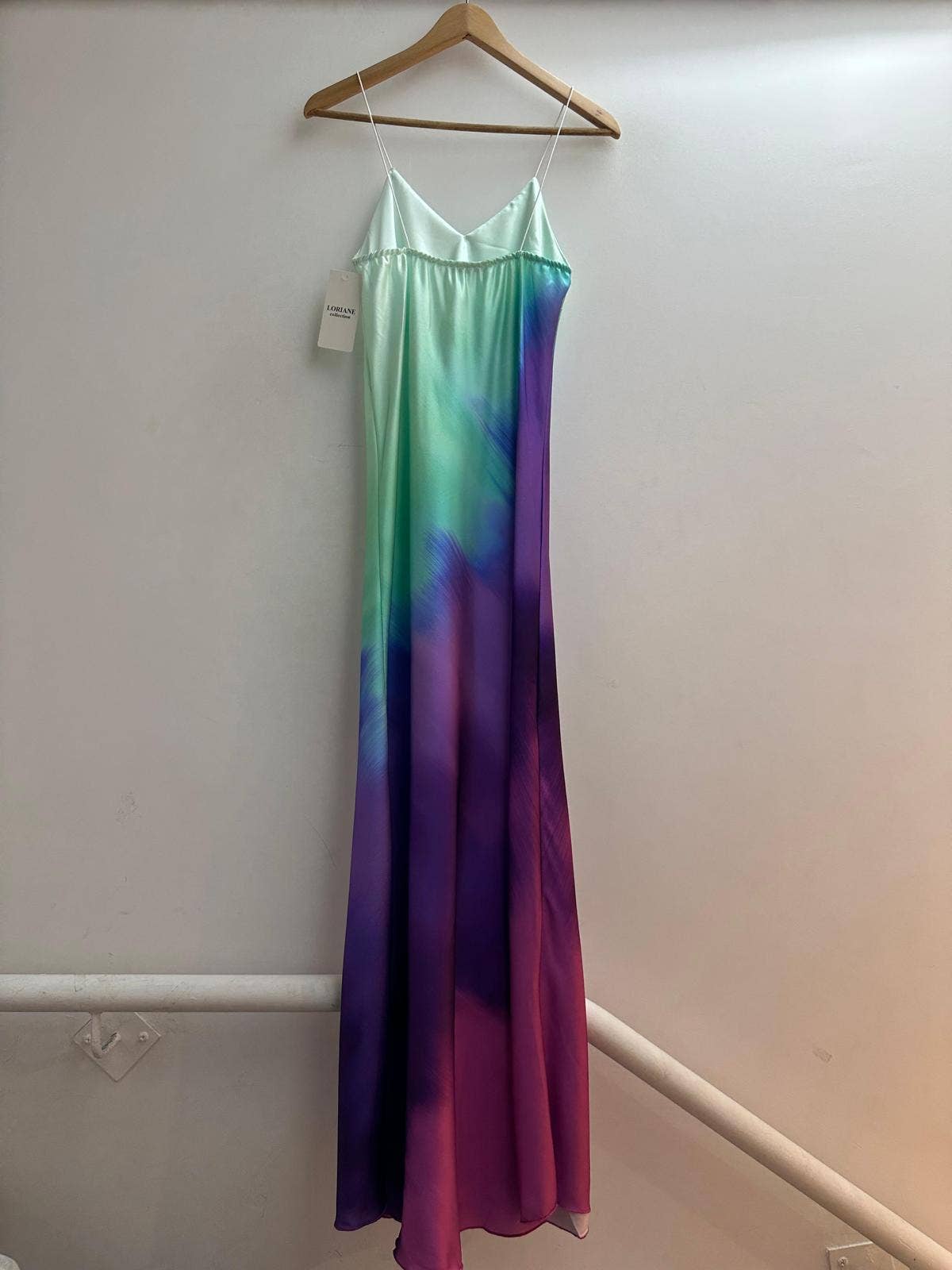 LORIANE - Wholesale Dress - Women's - 10299 Sleeveless printed satin long dress1