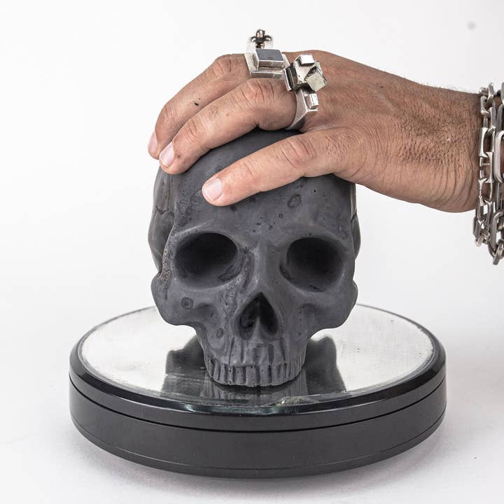 Sort Metal Kunst Faux Taxidermi Menneskekranie Dekoration for engroshandel hos JUNGLE TRIBE