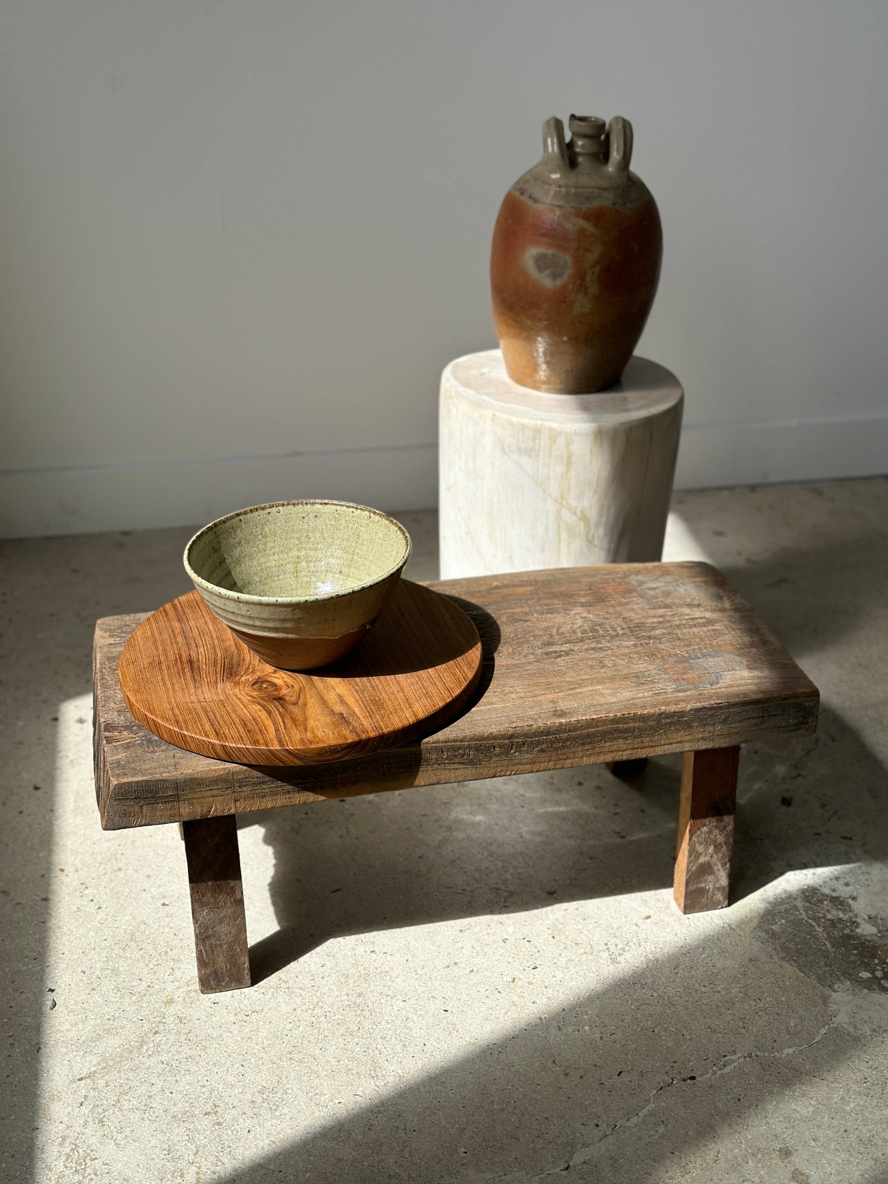 Office Objets – wholesale Skärbräda – Rund skärbräda i urholkad teak D:3074