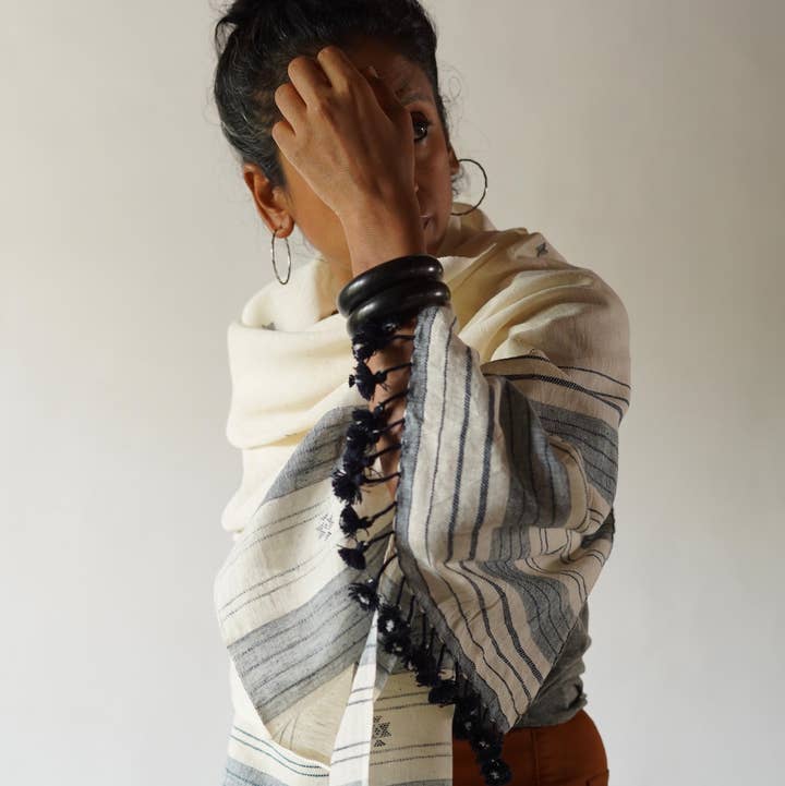 Annahmol - Wholesale Scarf - Unisex - Organic Indigenous Woven Cotton & Natural Dye Scarf