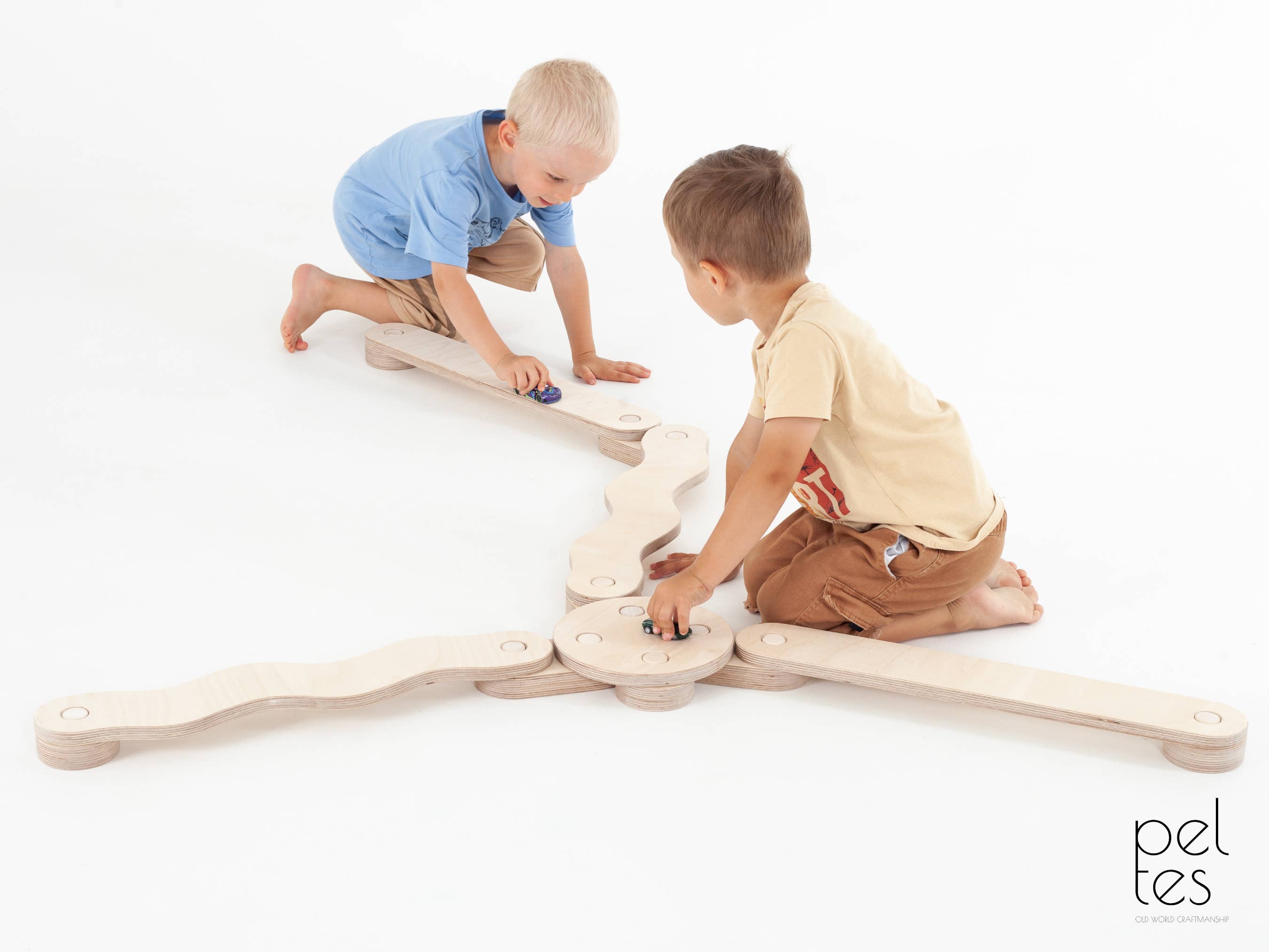 HappyMoon - Wholesale Wood Toy - Kids - PELTES® balance beams, Montessori Toy, Balance Board4