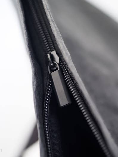 Liix Paperboy Black in Black für den Großhandel von Radfieber Vertriebs GmbH