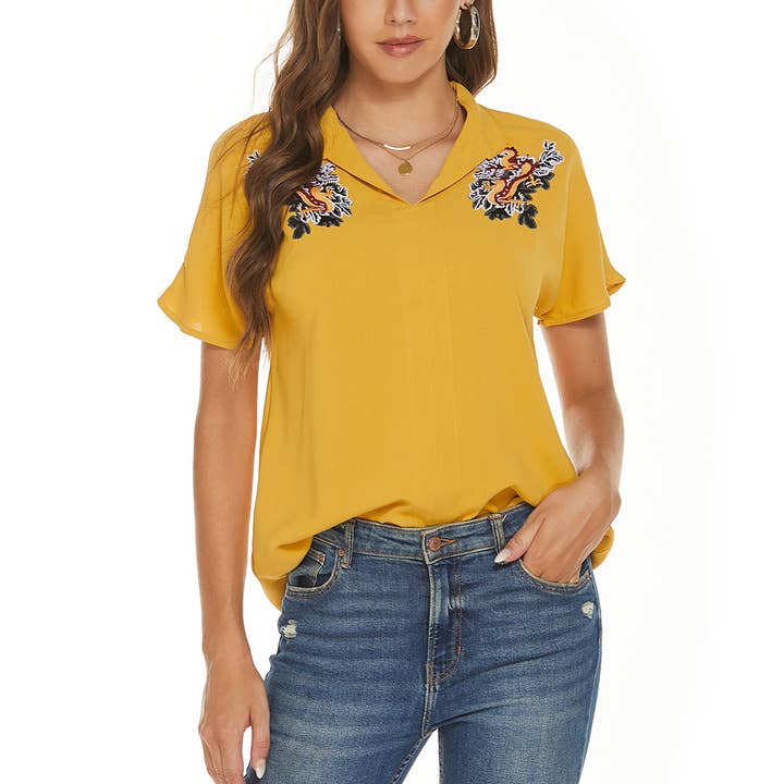 Manches courtes en mousseline de soie à revers pour la vente par Lily Clothing