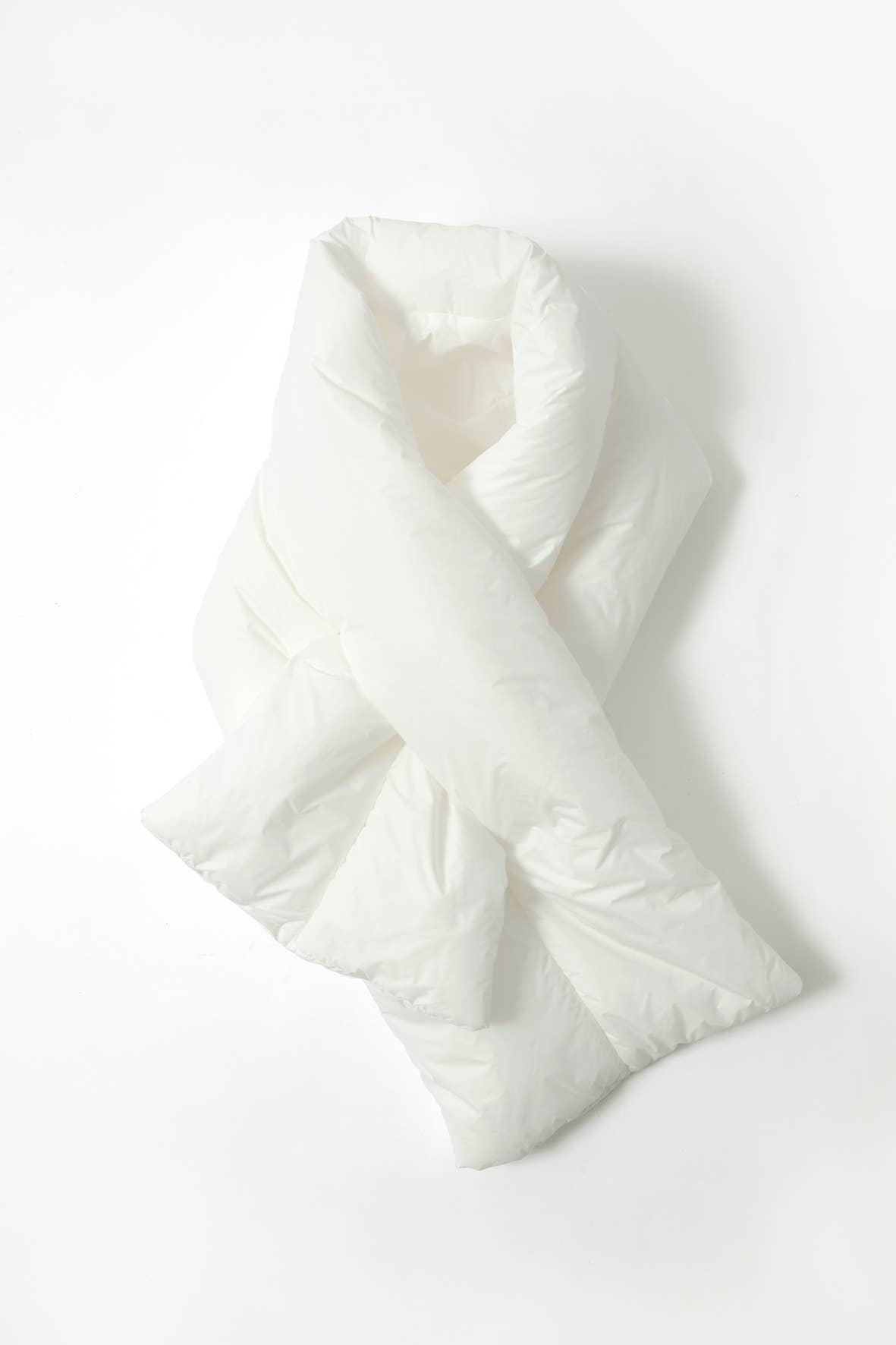 Abstract - Wholesale Scarf - Women's - Water-repellent recycled nylon padded scarf4