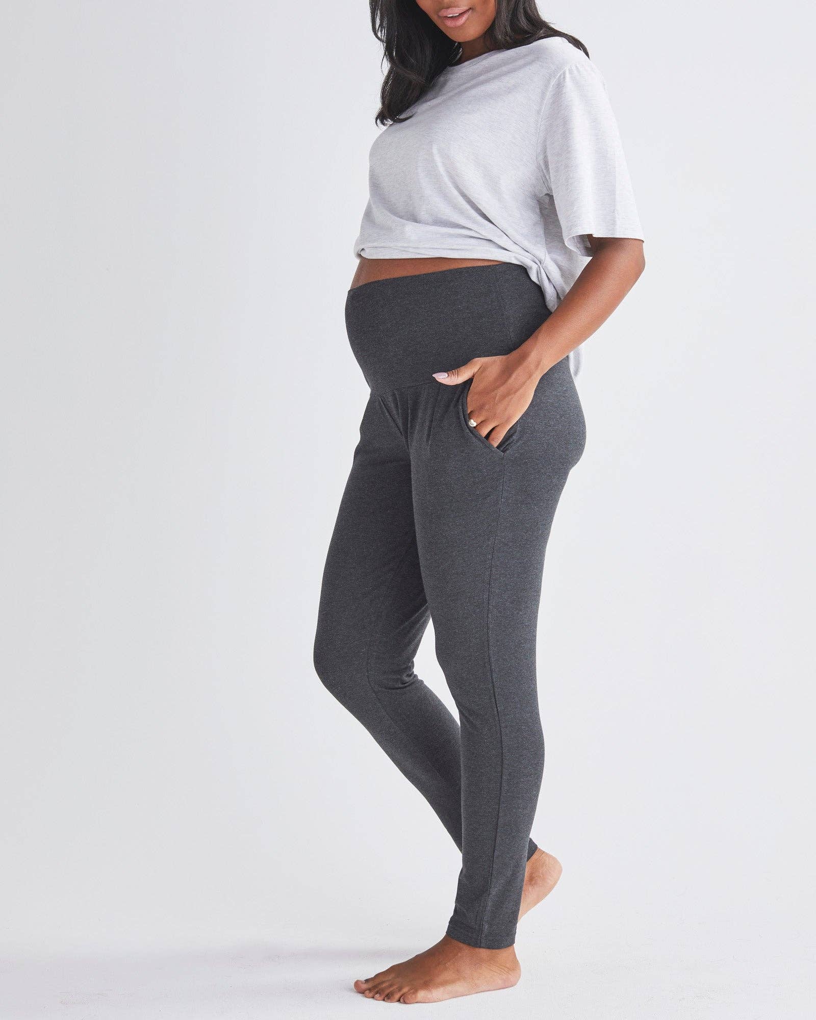 Angel Maternity – Großhandel Lounge-Trainingshose/-Jogginghose – Damen – Eden Ultra Soft Umstandsloungehose in Anthrazit1