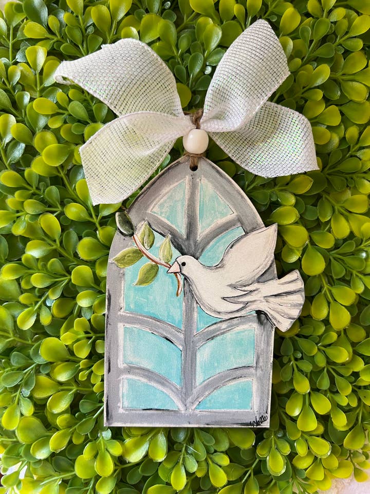 Påskkorgsetiketter & Kransdekorationer: Duvor för wholesale av The Happy Butterfly