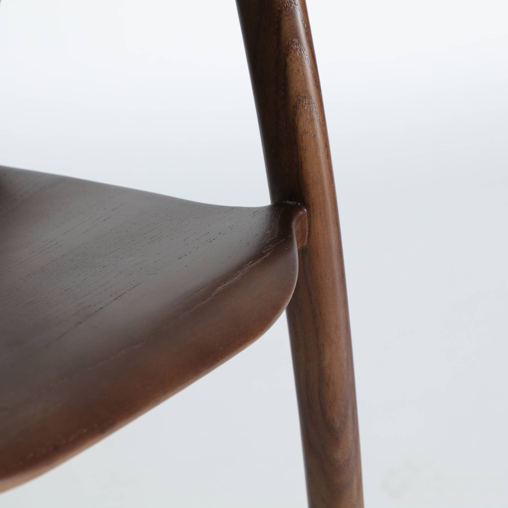 Kodu - Vendita all'ingrosso Sedie - Sedia in legno di olmo marrone, 54x54x76 cm4