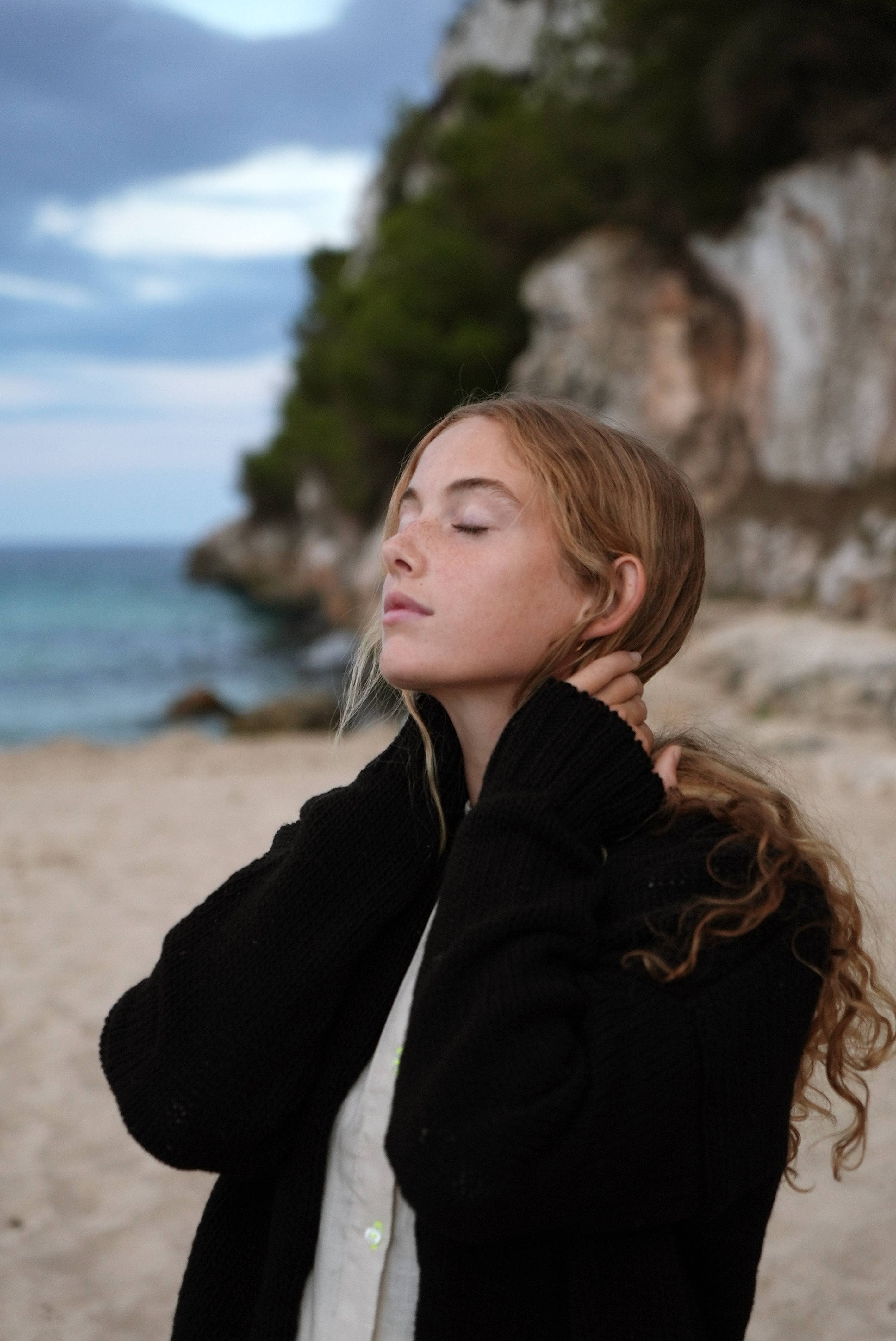 CECILIA SÖRENSEN - Wholesale Cardigan - Women's - 900 CARDIGAN - Artisan Undyed Wool Spain18