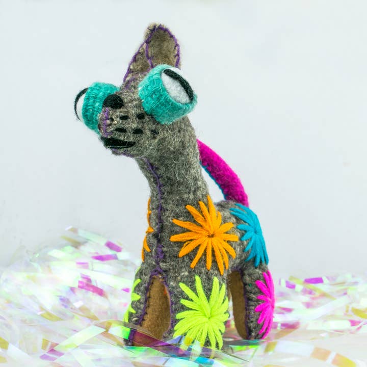 Lumily – wholesale Decorative tabletop object – Coco the Chihuahua: Repurposed Wool Boho Decor - Mexico1