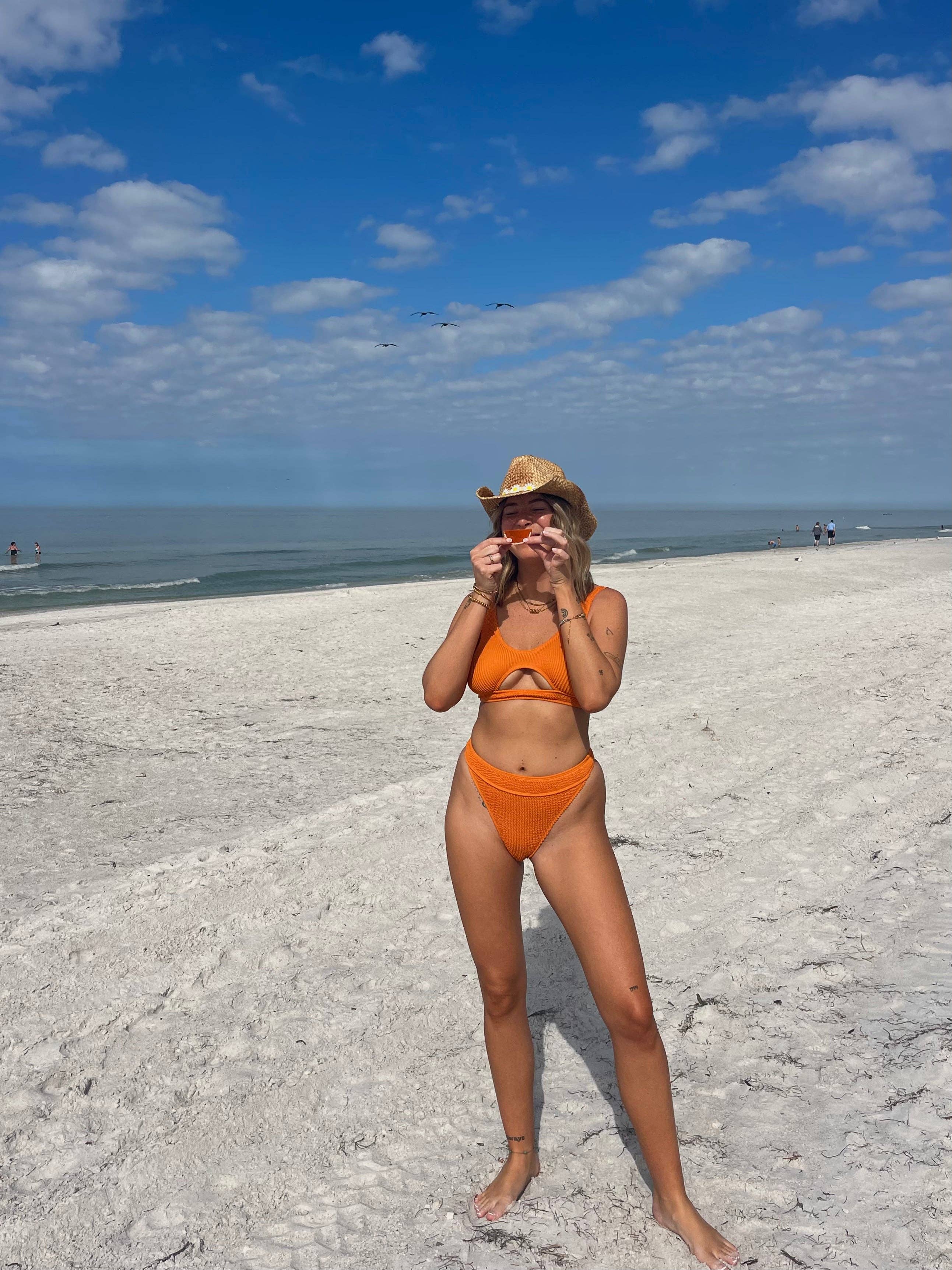 Lokal Swim Co. – Großhandel Schwimmtop – Damen – Alix Top - Clementine2