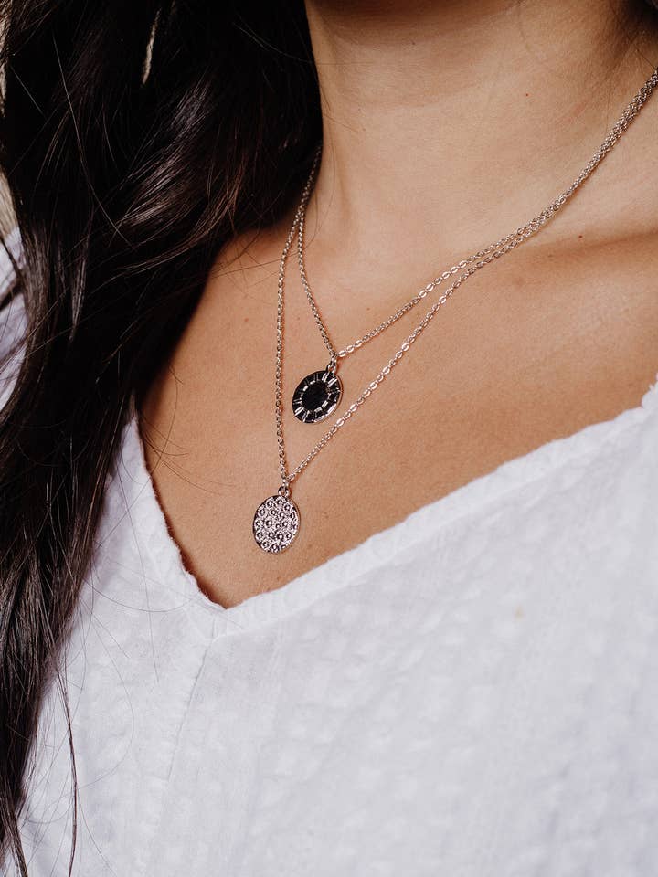 Collier de monnaie Sunshine pour la vente par Lift Jewelry Company