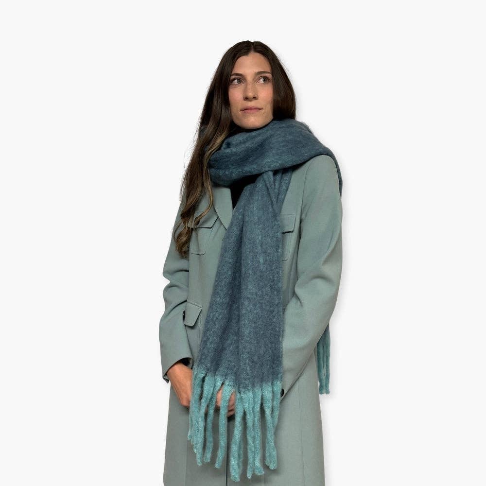 Humble Hilo - Wholesale Scarf - Women's - Humble Hilo Woven Chunky Scarf Cocoon Fringe38